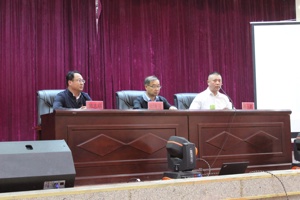 做情绪的主人，成就梦想人生-----畜牧系举行学生心理健康教育辅导报告会