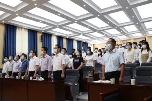 以案为鉴敲警钟 警示教育筑防线