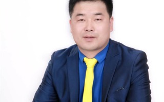 褚建军，2008年畜牧兽医专业毕业，现任陕西华秦农牧科技有限公司河西营销部经理，负责部门的市场销售管理和公司河西事业的发展。年薪25万元。